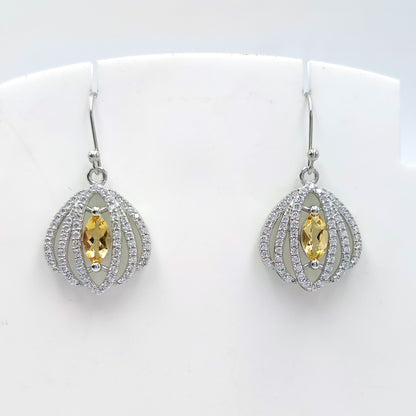 Black Spinel Shell Fan Earrings