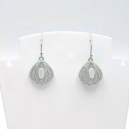 Black Spinel Shell Fan Earrings